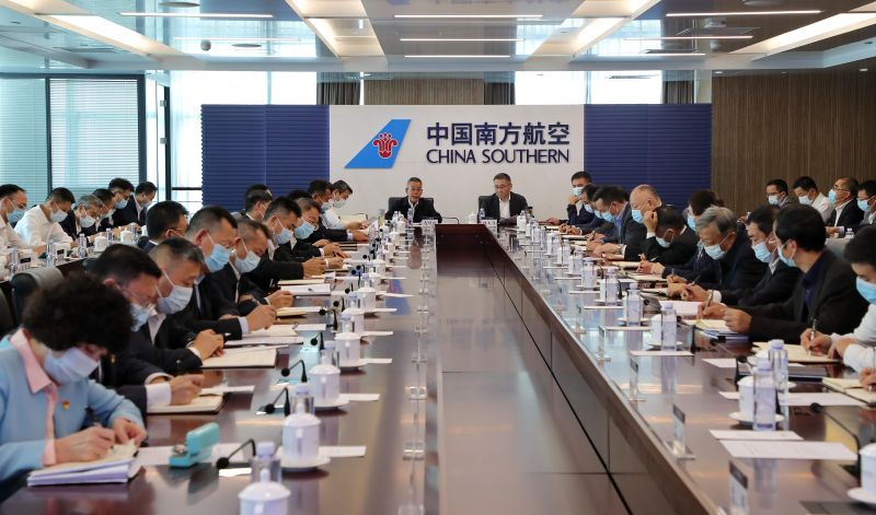 准确把握精神要义  迅速掀起学习贯彻六中全会精神热潮